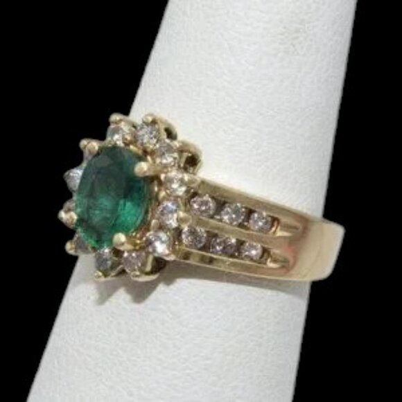 Retro Vintage Emerald & Diamond Cocktail Ring May Birthstone - Picture 3 of 7